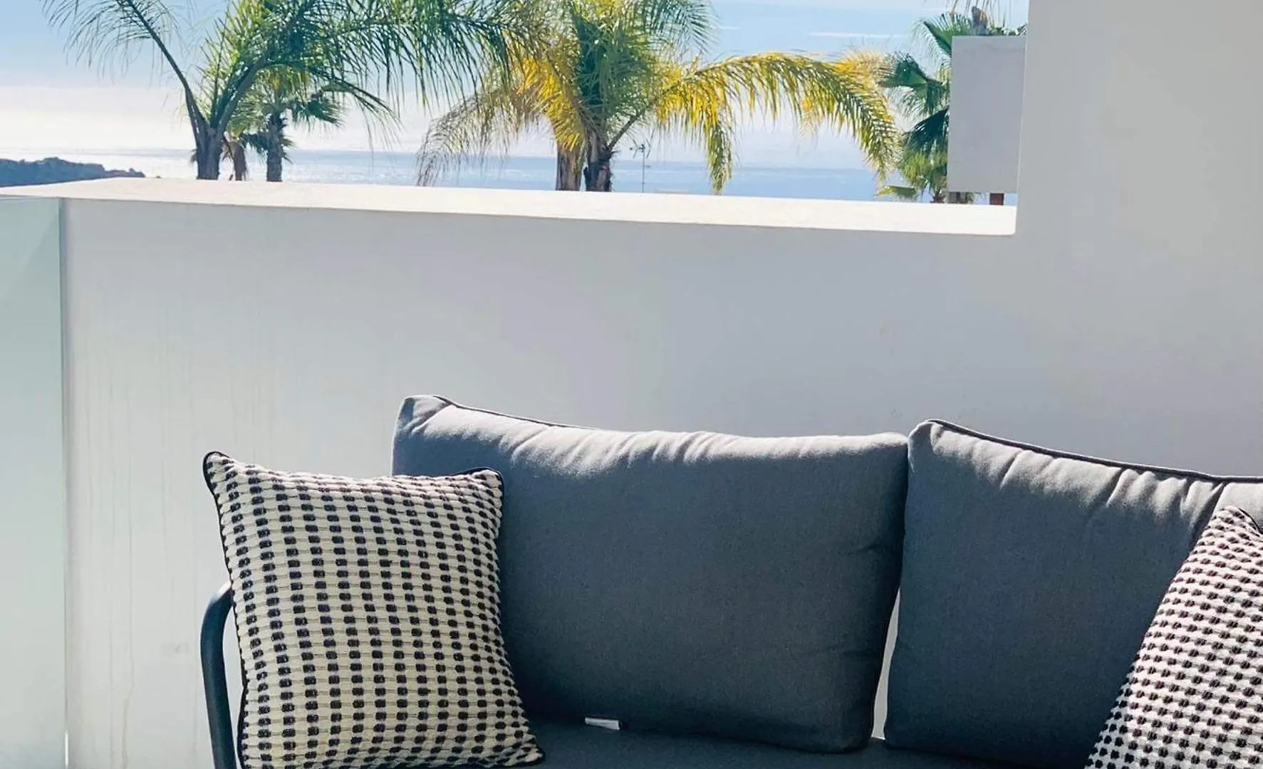 New Ocean View Apartment Just 3 Min From Marbella City Center Malaga